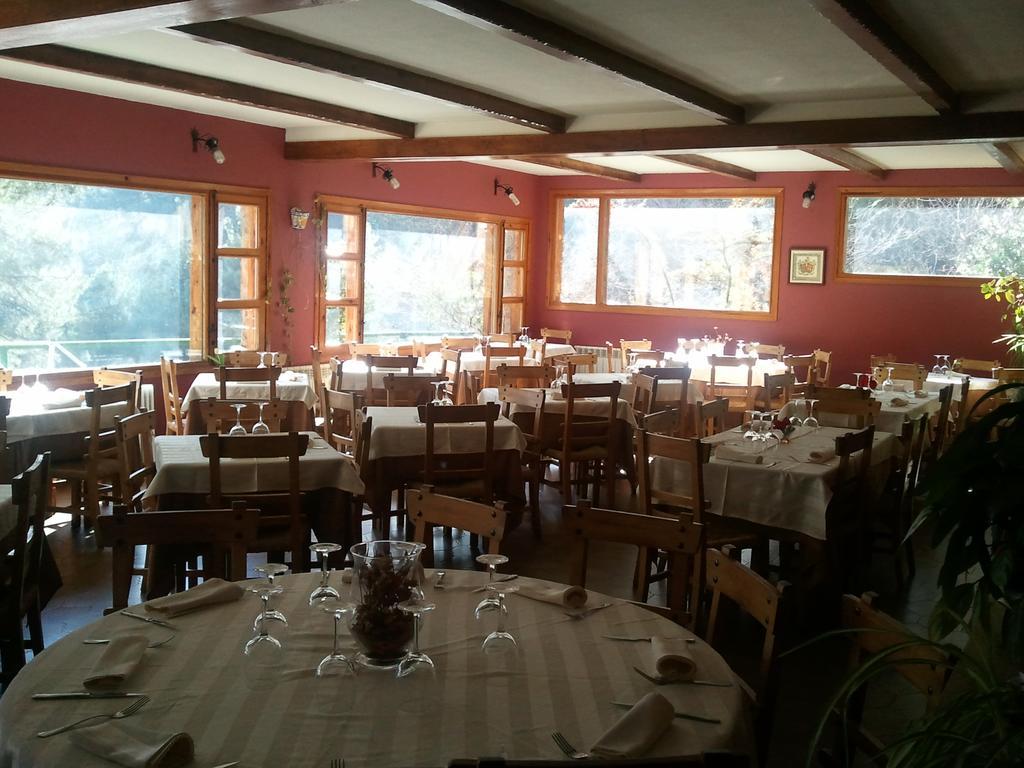 Hostal-Restaurante Fogon De Gredos Гісандо Екстер'єр фото