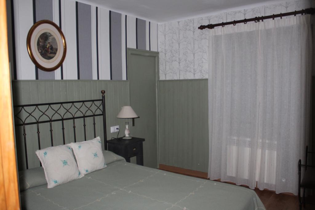 Hostal-Restaurante Fogon De Gredos Гісандо Екстер'єр фото