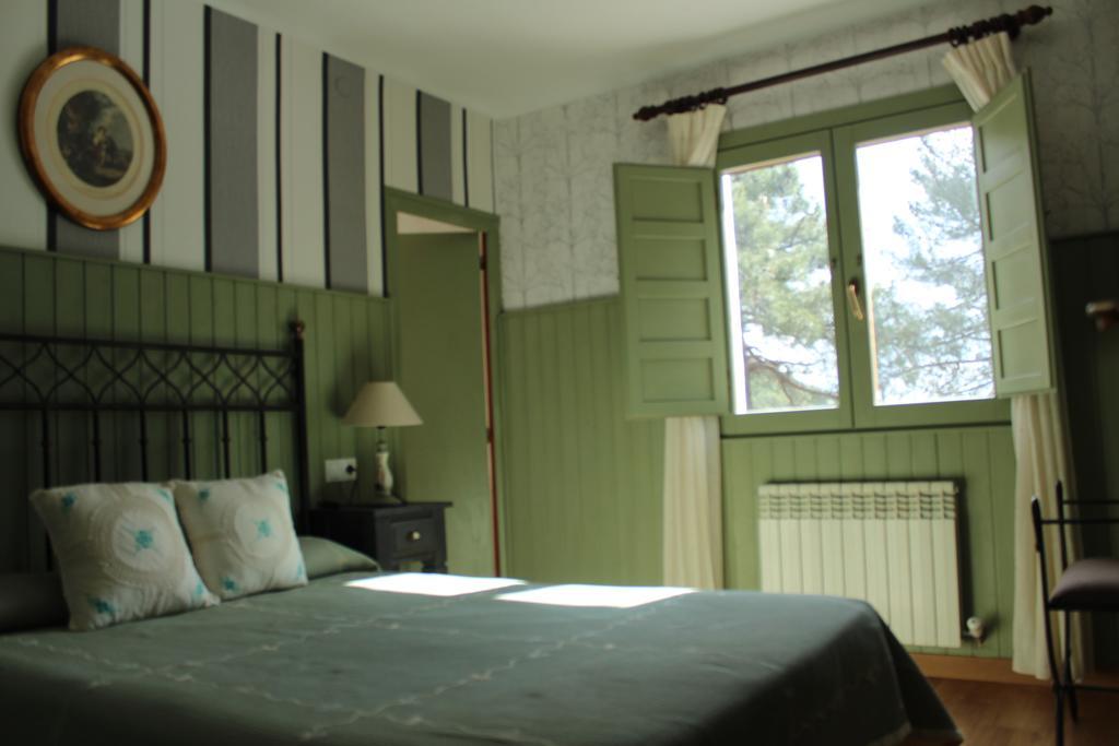 Hostal-Restaurante Fogon De Gredos Гісандо Екстер'єр фото